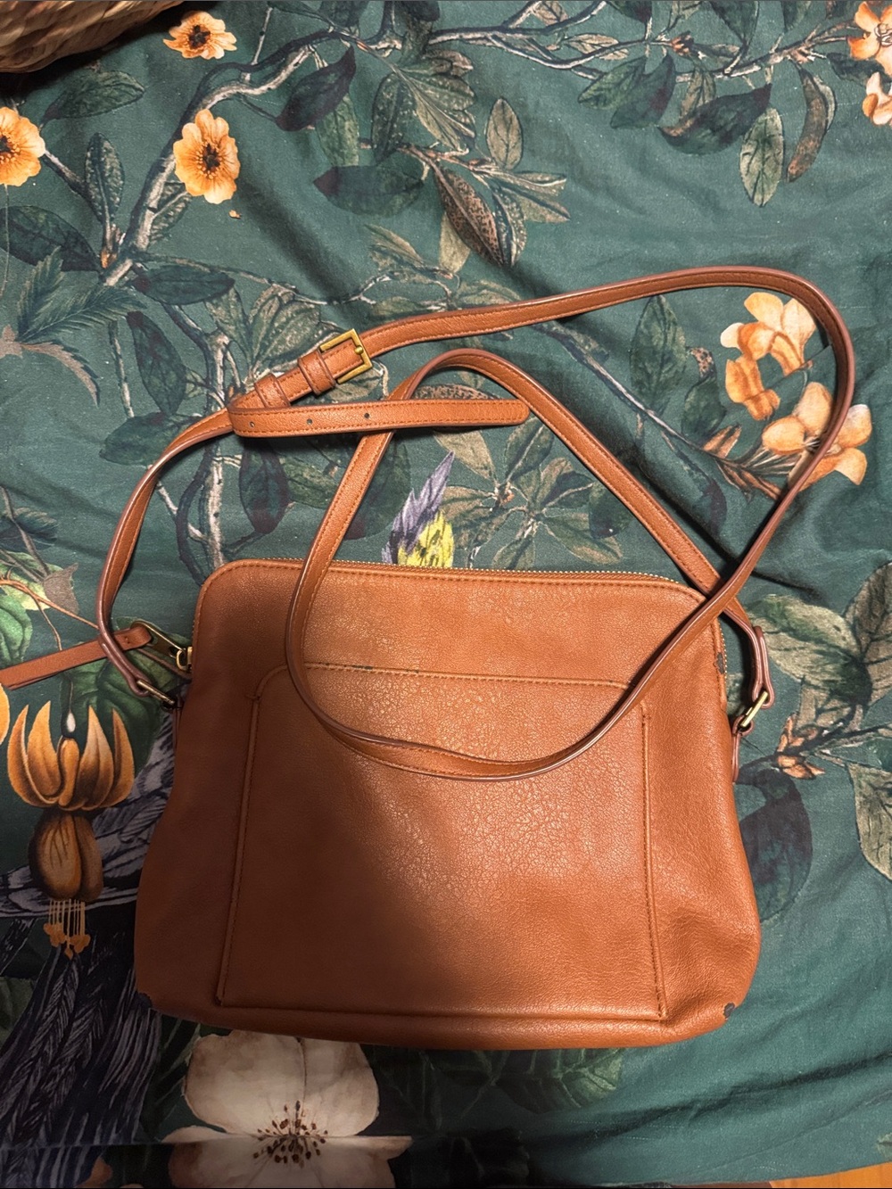 Classic Tan cognac Crossbody Shoulder Bag